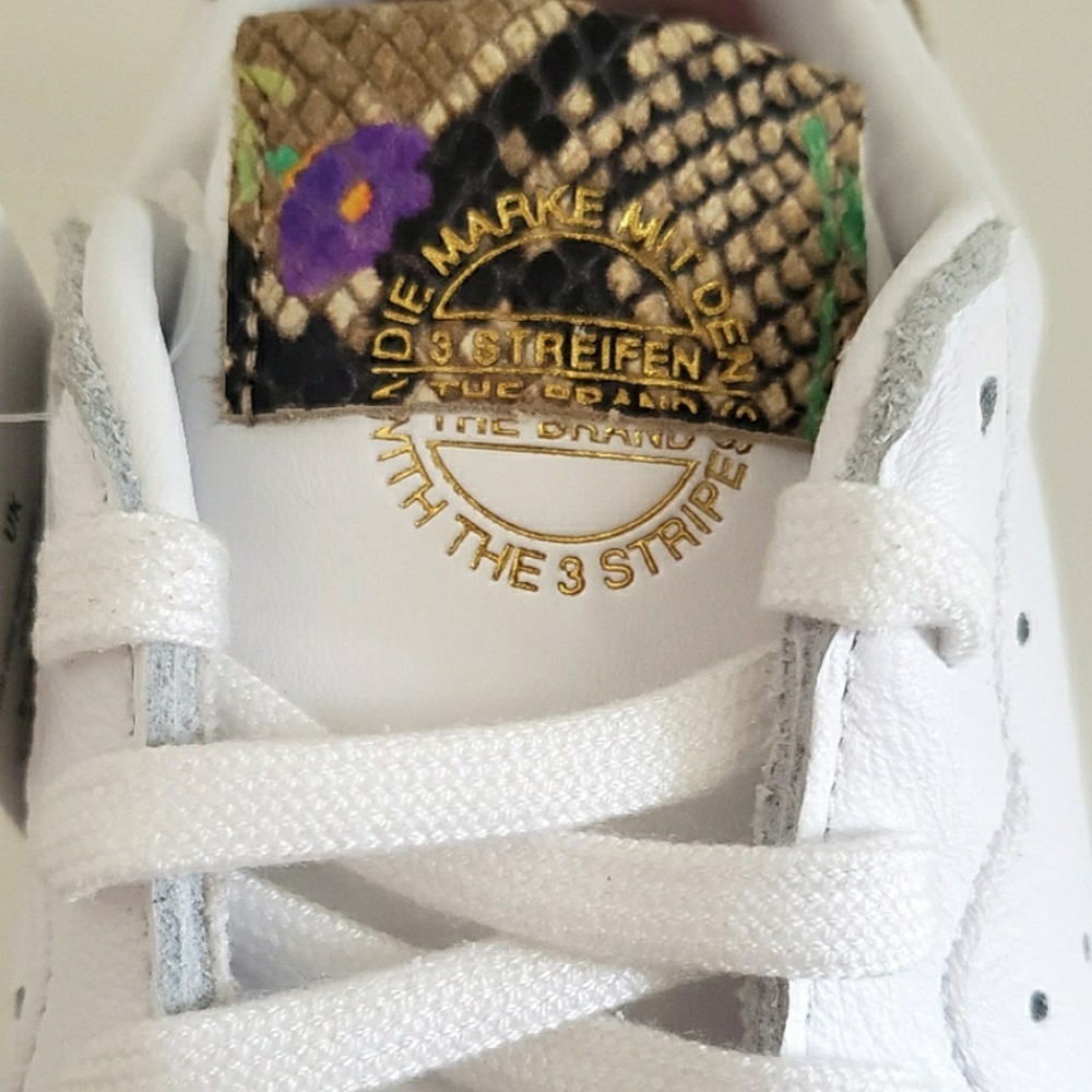 Addidas Snakers - Picture 11 of 11